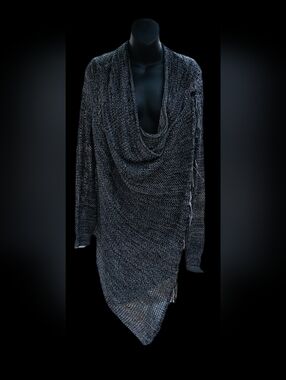 Long Sleeve Wrap Pancho Black/White Size M